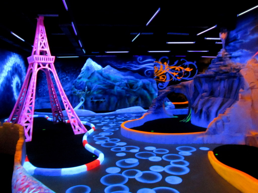 unique indoor miniature golf