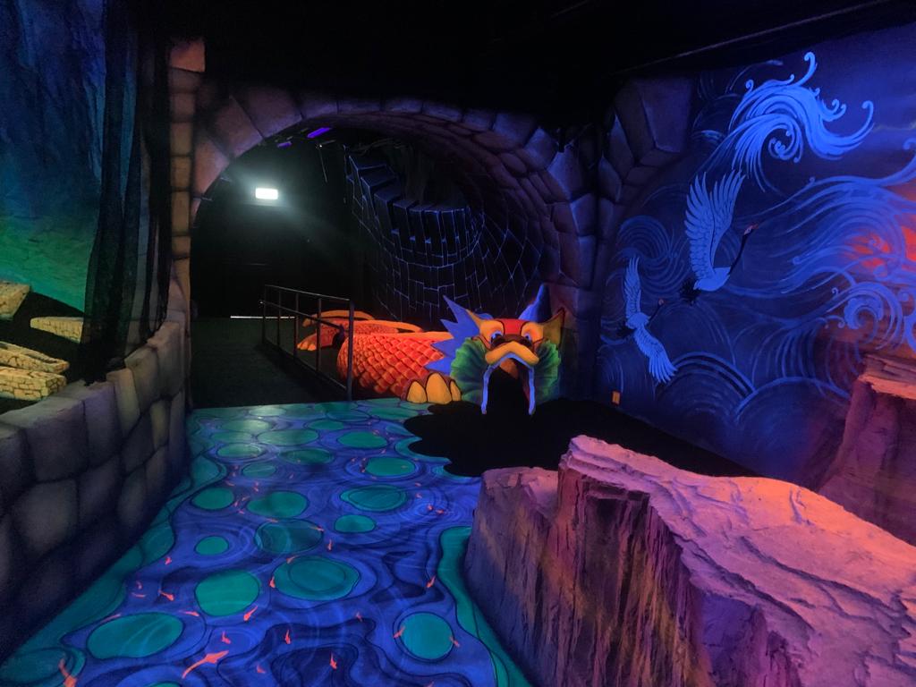 Blacklight mini golf in Haifa